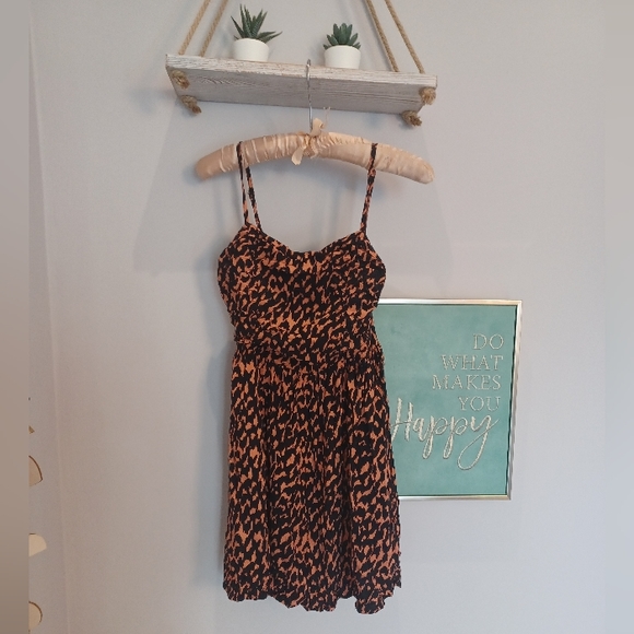 Minkpink Leopard dress - Picture 3 of 7